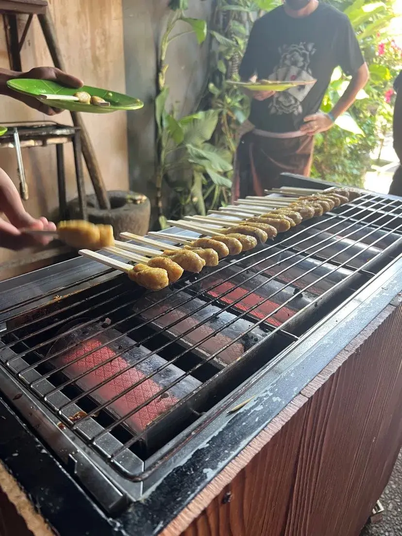 Traditional Indonesian Food: 6 Famous Dishes You Need to Try