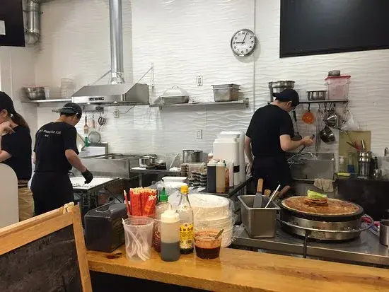 Joe's Steam Rice Rolls Interior